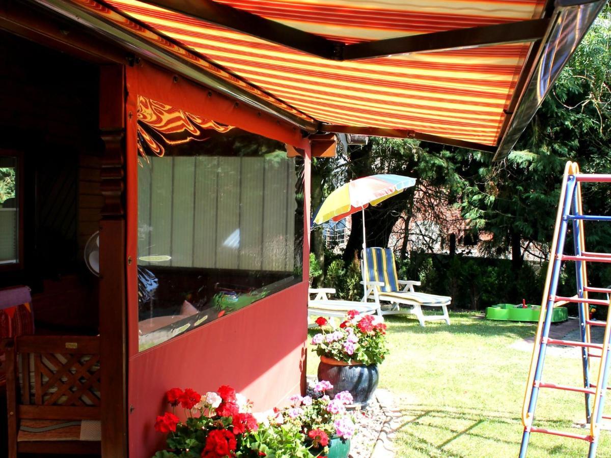 Pretty Bungalow In Neubukow With Garden, Roof Exterior photo